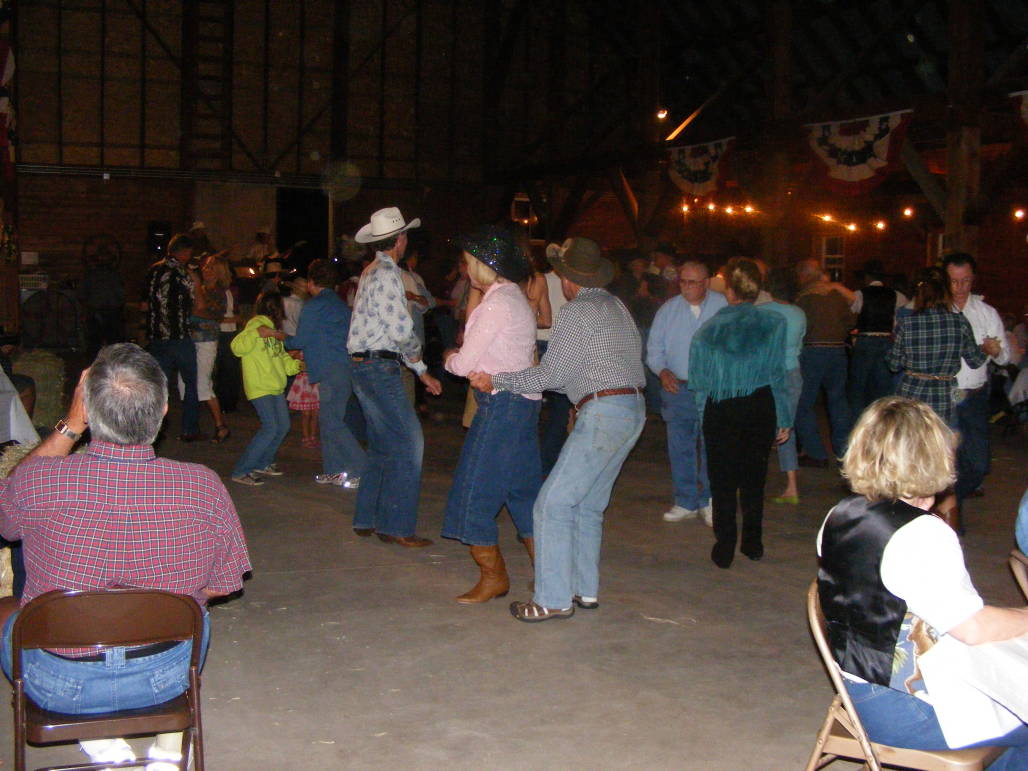 Hoedown-At-The-Barn
